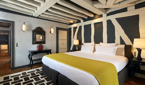 Le Pavillon de la Reine & Spa - Junior Suite Prestige - Book on ClassicTravel.com