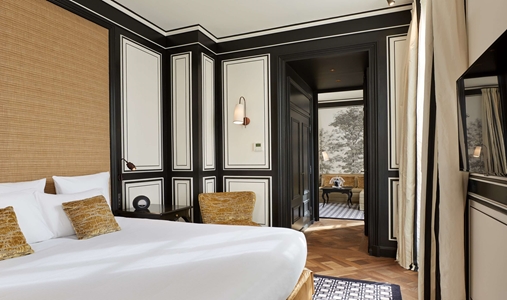 Le Pavillon de la Reine & Spa - Suite de Beaumarchais - Book on ClassicTravel.com