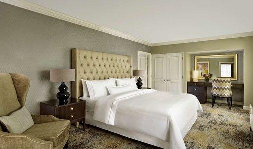 The College Green Hotel Dublin Autograph Collection - Deluxe Suite - Book on ClassicTravel.com