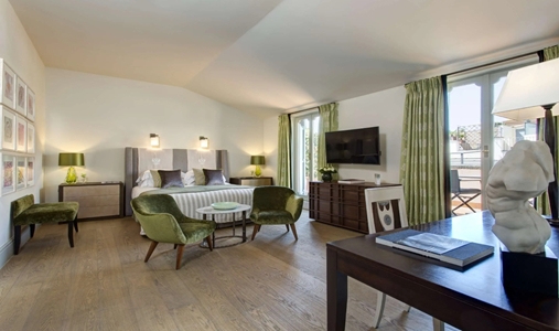 Hotel de Russie, a Rocco Forte Hotel - Junior Suite - Book on ClassicTravel.com