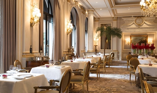 Four Seasons Hotel George V - Le Cinq Restaurant - Book on ClassicTravel.com