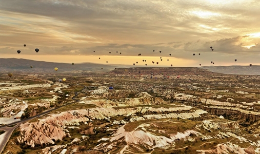 Tafoni Houses Cave Hotel - Ballons - Book on ClassicTravel.com