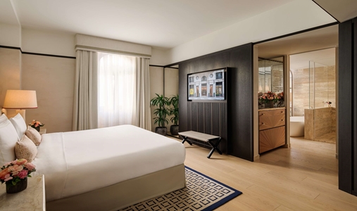 Park Hyatt Milan - King Premium Bedroom - Book on ClassicTravel.com