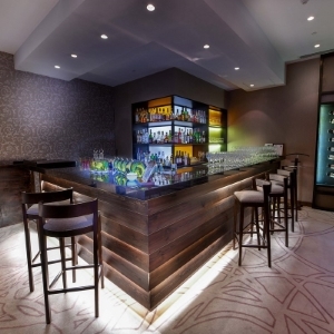 InterContinental Hotels BAHRAIN - Executive Bar - Book on ClassicTravel.com