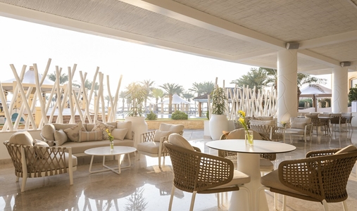 InterContinental Hotels DOHA BEACH & SPA - Outdoor Dining - Book on ClassicTravel.com