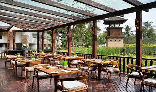 InterContinental Hotels BALI RESORT - Taman Gita Restaurant Outdoors - Book on ClassicTravel.com