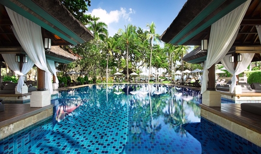 InterContinental Hotels BALI RESORT - Club Pool - Book on ClassicTravel.com