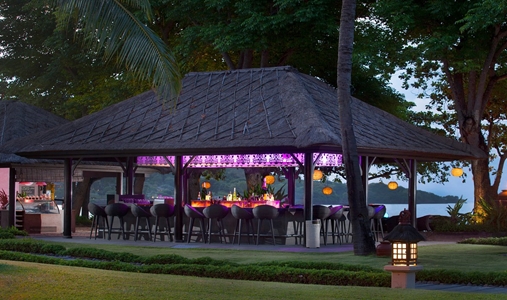 InterContinental Hotels BALI RESORT - Sunset Beach Grill & Bar - Book on ClassicTravel.com