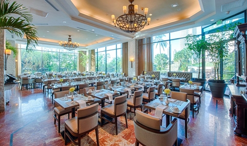 InterContinental Hotels MIRAMAR PANAMA - Bay View Restaurant - Book on ClassicTravel.com