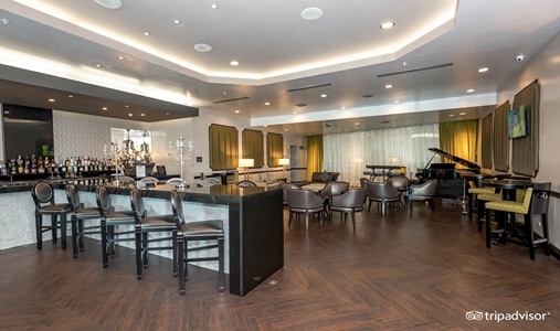 InterContinental Hotels MIRAMAR PANAMA - Lobby Bar - Book on ClassicTravel.com