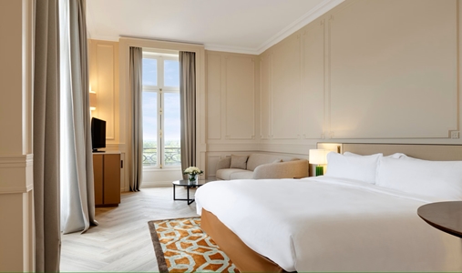 InterContinental Hotels CHANTILLY CHATEAU MONT ROYAL - Junior Suite - Book on ClassicTravel.com