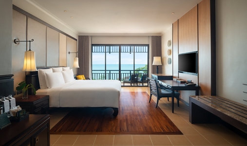 InterContinental Hotels PATTAYA RESORT - 1 King Classic Ocean View - Book on ClassicTravel.com