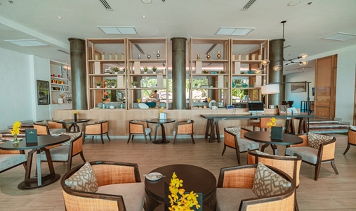 InterContinental Hotels PATTAYA RESORT - Club Lounge - Book on ClassicTravel.com