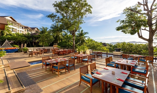 InterContinental Hotels PATTAYA RESORT - Element Restaurant Outside - Book on ClassicTravel.com