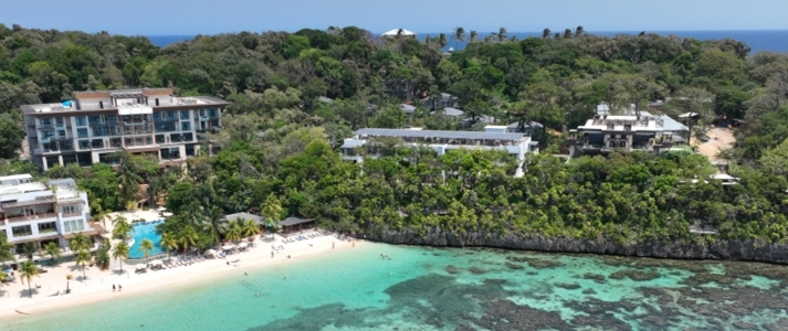 Kimpton GRAND ROATAN RESORT AND SPA - Aerial View - Book on ClassicTravel.com