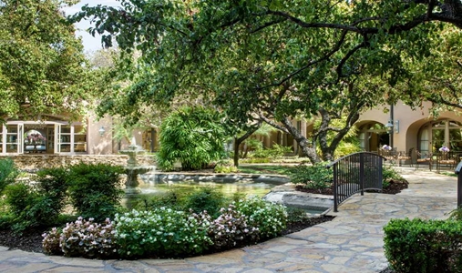 The Langham Pasadena - Courtyard Garden - Book on ClassicTravel.com