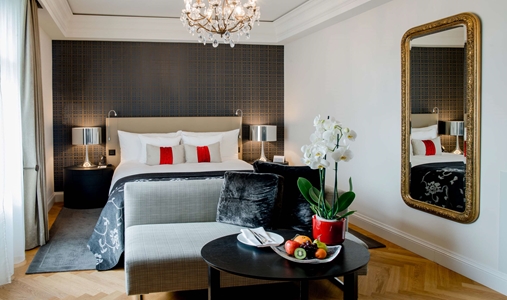 Hotel Schweizerhof Bern - Charming King Room - Book on ClassicTravel.com