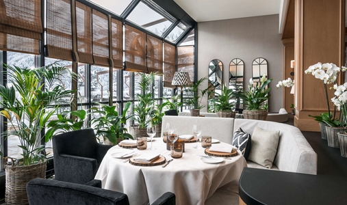 Park Gstaad - Restaurant Montagne Lounge - Book on ClassicTravel.com