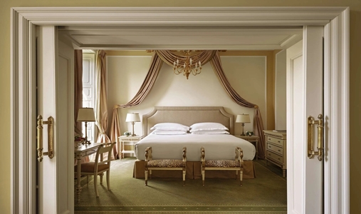 Villa d'Este - Junior Suite Exclusive - Book on ClassicTravel.com