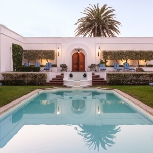 The Marine - Courtyard Pool - Book on ClassicTravel.com
