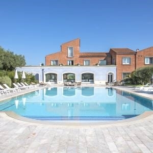 Villa Neri Resort and Spa - Swimming Pool