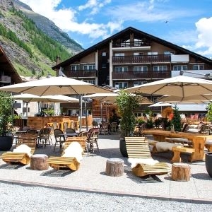 Hotel Schweizerhof Zermatt - Terrace Restaurant