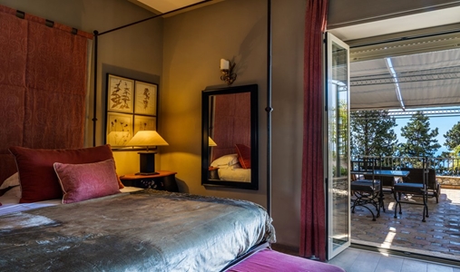 Villa Carlotta - The Villa Apartment Bedroom