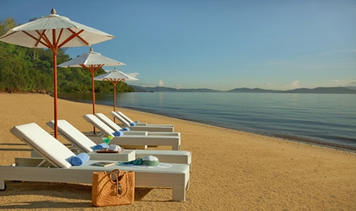 Gaya Island Resort - Beach - Book on ClassicTravel.com
