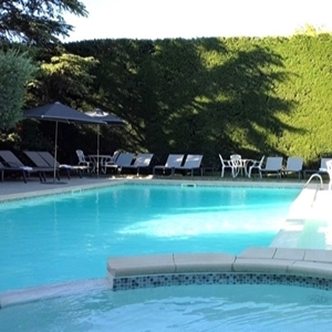 Auberge de Cassagne Spa - Outdoor Swimming Pool