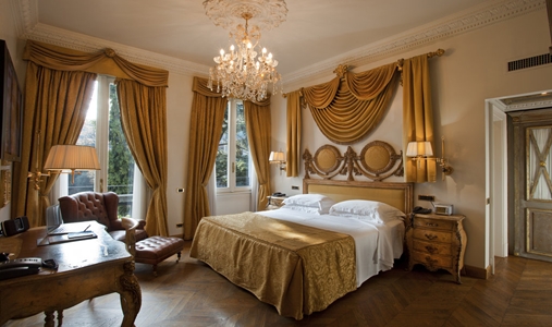 Hotel de la Ville - Monza - Deluxe Suite - Book on ClassicTravel.com