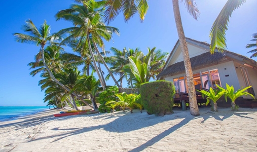 Little Polynesian Resort - Beachfront Bungalow