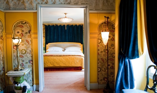 L'Hotel - Grand Bedroom- Book on ClassicTravel.com