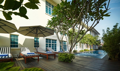 The Edison George Town - The Pool - Book on ClassicTravel.com