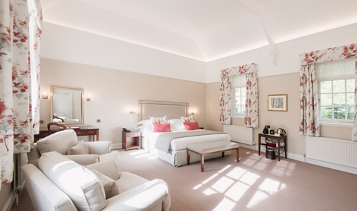 Tylney Hall Hotel and Gardens - Deluxe Bedroom