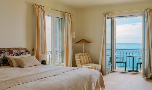 Hotel la Perouse - Executive Full Sea View Room - Book on ClassicTravel.com