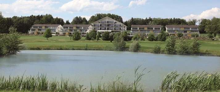 Wellnesshotel Golf Panorama - Hotel Exterior in Summer