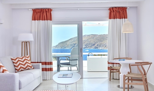 Archipelagos Hotel - Honeymoon Suite with Outdoor Jacuzzi