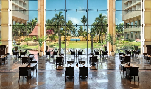 JW Marriott Mumbai Juhu - Lotus Cafe - Book on ClassicTravel.com