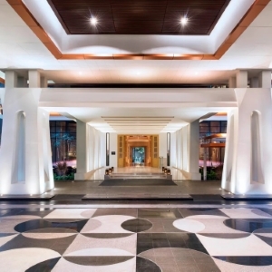 Le Meridien Suvarnabhumi Bangkok Golf Resort and Spa - Arrival Zone - Book on ClassicTravel.com