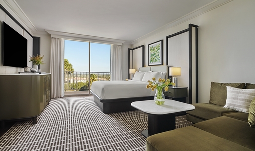 Pendry Newport Beach - Corner Skyline One Bedroom Suite - Book on ClassicTravel.com