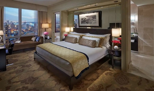 Mandarin Oriental New York - Hudson River View Room - Book on ClassicTravel.com