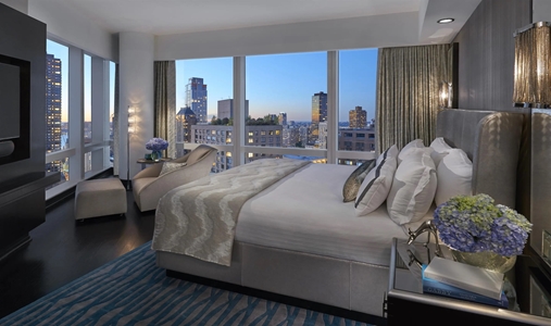 Mandarin Oriental New York - Hudson River View Suite - Book on ClassicTravel.com