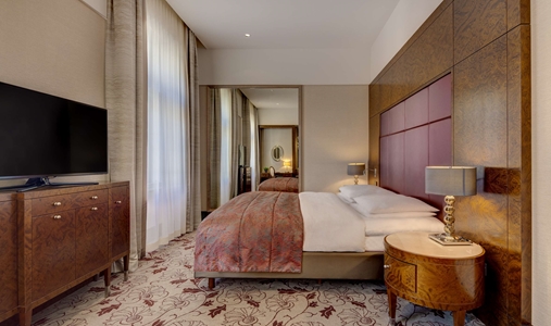 Anantara Palais Hansen Vienna Hotel - Deluxe Room - Book on ClassicTravel.com