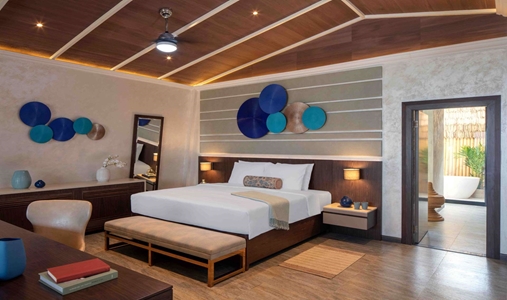 Anantara World Islands Dubai Resort - JK Junior Beach Pool Suite Bedroom - Book on ClassicTravel.com