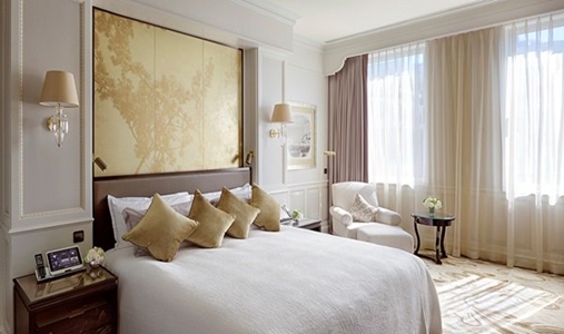 The Peninsula Hong Kong - Marco Polo Suite - Book on ClassicTravel.com