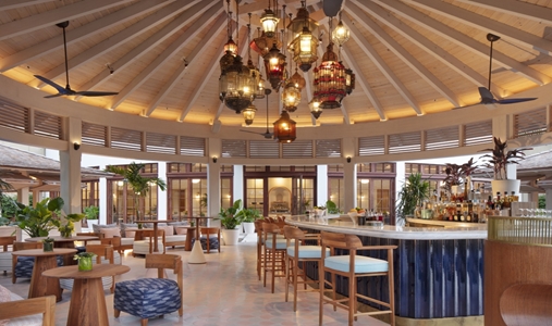 Rosewood Baha Mar - Outdoor Bar - Book on ClassicTravel.com