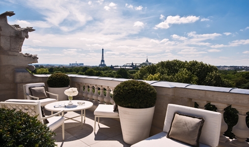 Hotel de Crillon, A Rosewood Hotel - Suite Bernstein - Book on ClassicTravel.com