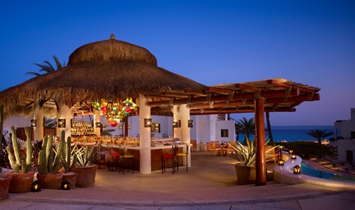 Las Ventanas al Paraiso, A Rosewood Resort - Tequila and Ceviche Bar - Book on ClassicTravel.com