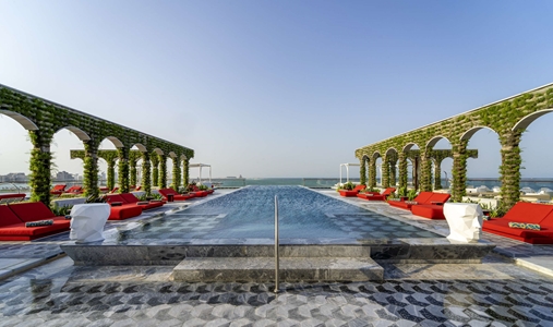 Raffles Doha - Aqua Deck - Book on ClassicTravel.com