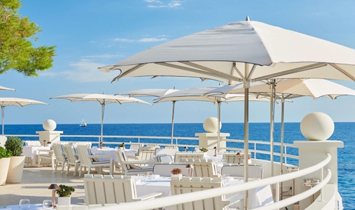 Monte Carlo Beach Hotel - Elsa Restaurant - Book on ClassicTravel.com